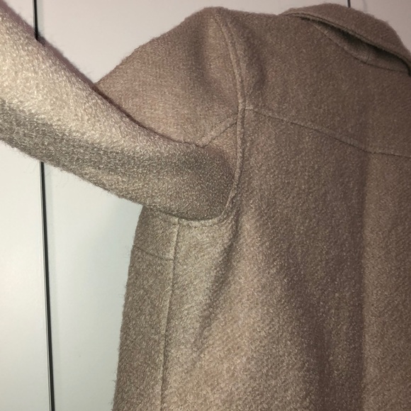 Coat - Picture 3 of 4